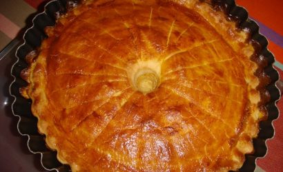 Tourte au jambonneau et chou-fleur aux épices