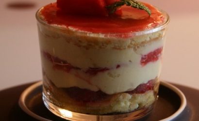 Fraisier en verrine de ma copine Catherine