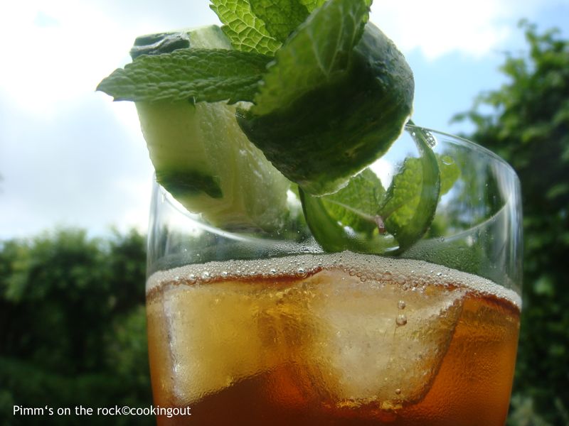 Pimm's on the rock