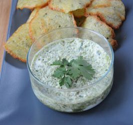 Dip de haricots vert et tuiles à l'estragon