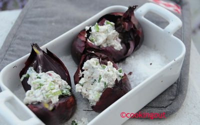 oignons rouges cuits au sel, une recette classique suédoise