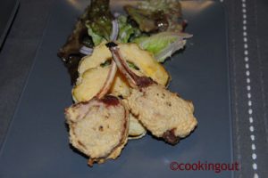 Côtelettes d'agneau cuite en tempura