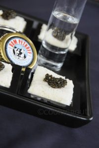 Nuages de topinambour, un bien bel écrin pour du caviar pour un menu de fêtes pour moins de 10 personnes