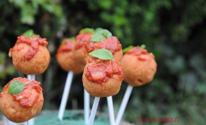 Cake pops apéro version tomate basilic