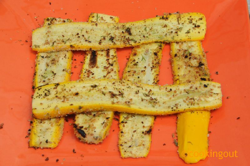 courgettes jaunes ou ocres cuite à la plancha avec de la chapelure