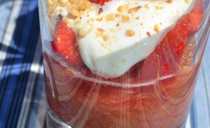Dessert rhubarbe fraise parce que c'est de saison et irrésistible