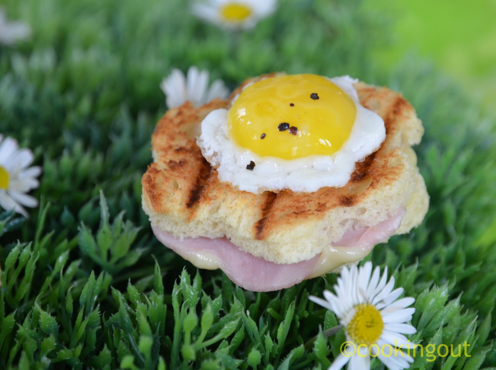 Croques lady pour un apéro pascal, minis bouchées avec un œuf de caille