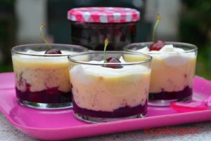 Triffle aux cerises, un petit dessert à l'anglaise qui fait toujours plaisir