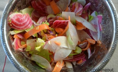 Crudités d’hiver colorées aux radis blanc, red meat, green meat et chioggia