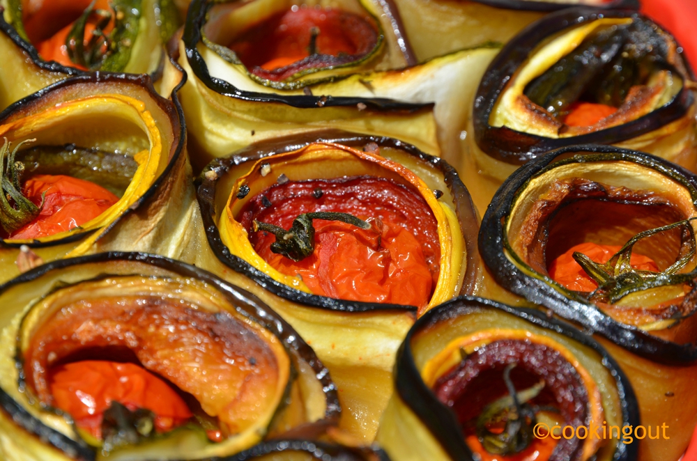 ratatouille revisitée où les légumes sont unis en forme de fleur