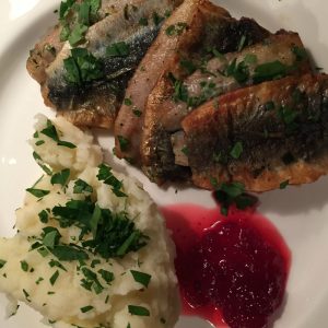 Strömming : Sardines de la Baltique frites plat traditionnel suédois