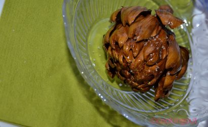 Cartocciofi alla romana, un artichaut frit comme à Rome