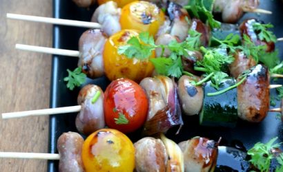 Brochettes de rognons de lapin cuisinées à la façon teriyaki