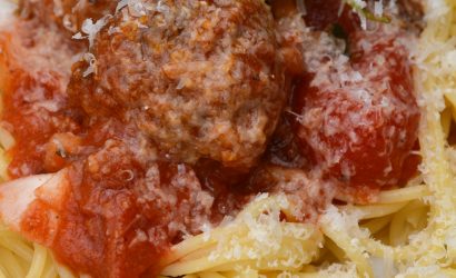 Spaggheti aux boulettes, recette italienne pour un déjeuner familiale d'inspiration italienne