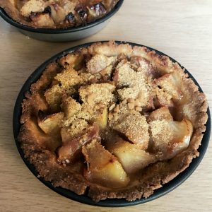 Tarte et tartelettes aux pommes et sirop d’érable, un dessert très agréable