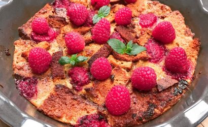 Pudding de pain d'épices et aux framboises façon pain perdu