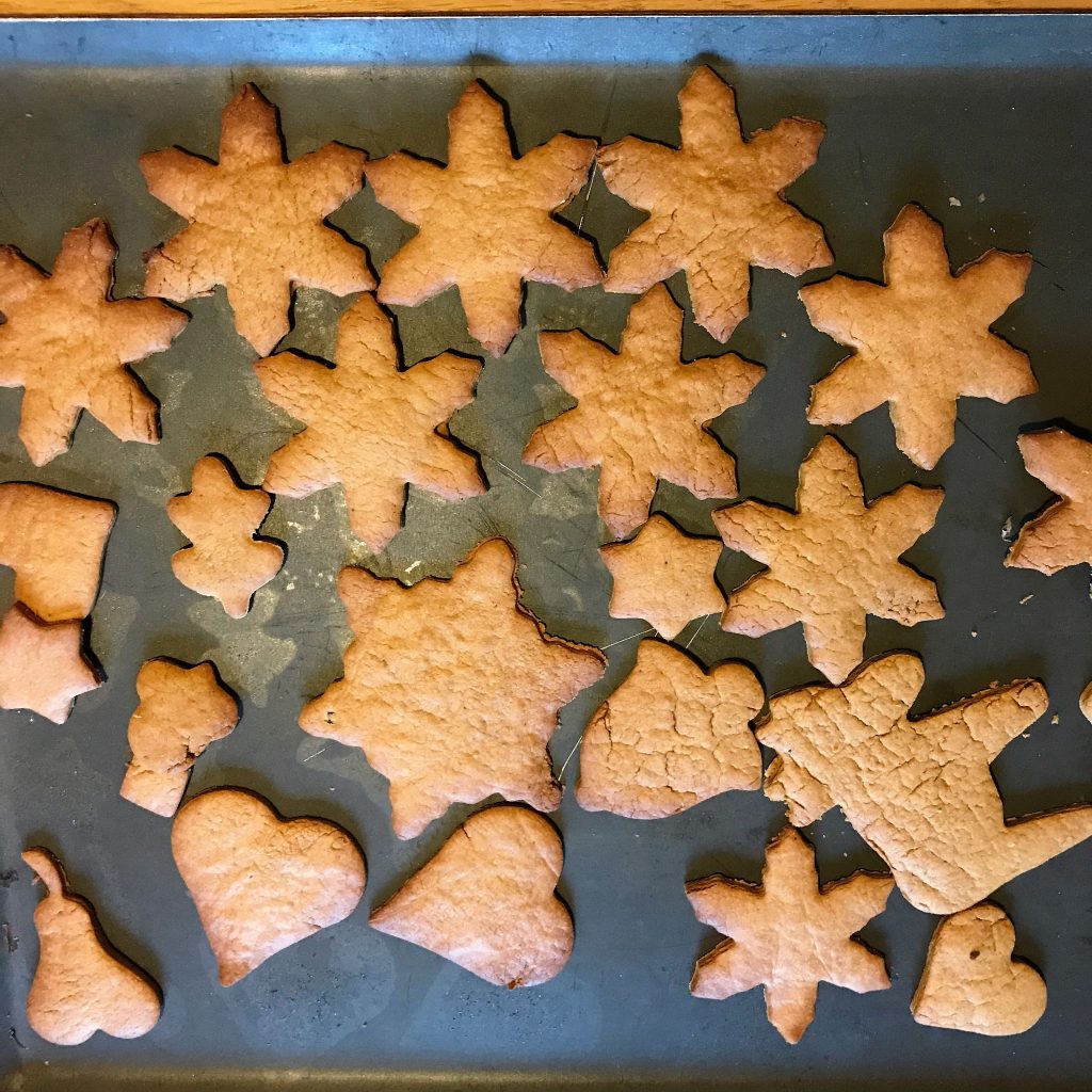 plaque de pâtisserie avec pepparkakor