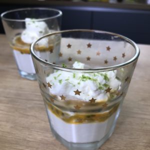 Mousse légère au citron vert et fruits de la passion