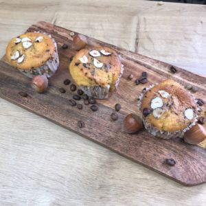 Muffin au yaourt parfumé au café et aux noisettes