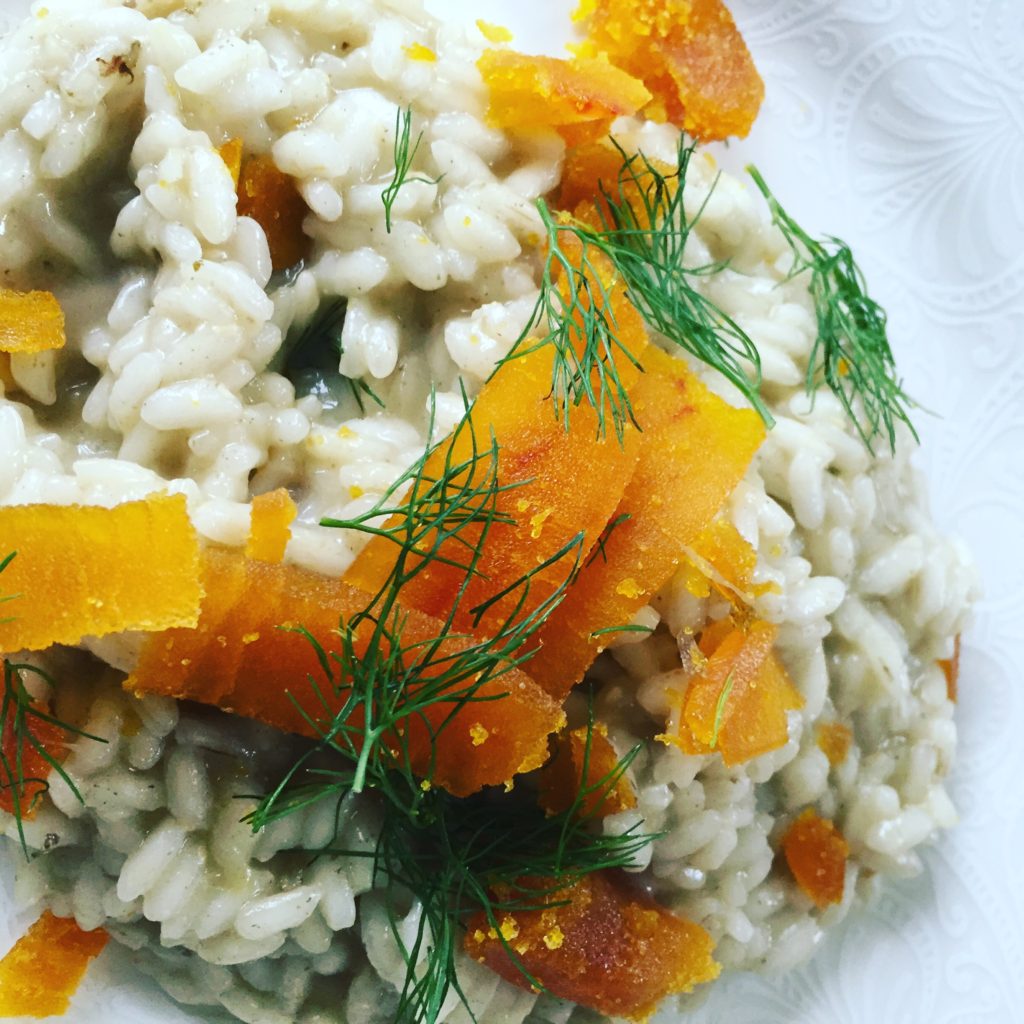 Risotto poutargue et beurre blanc pour un repas de Noël à l'italienne