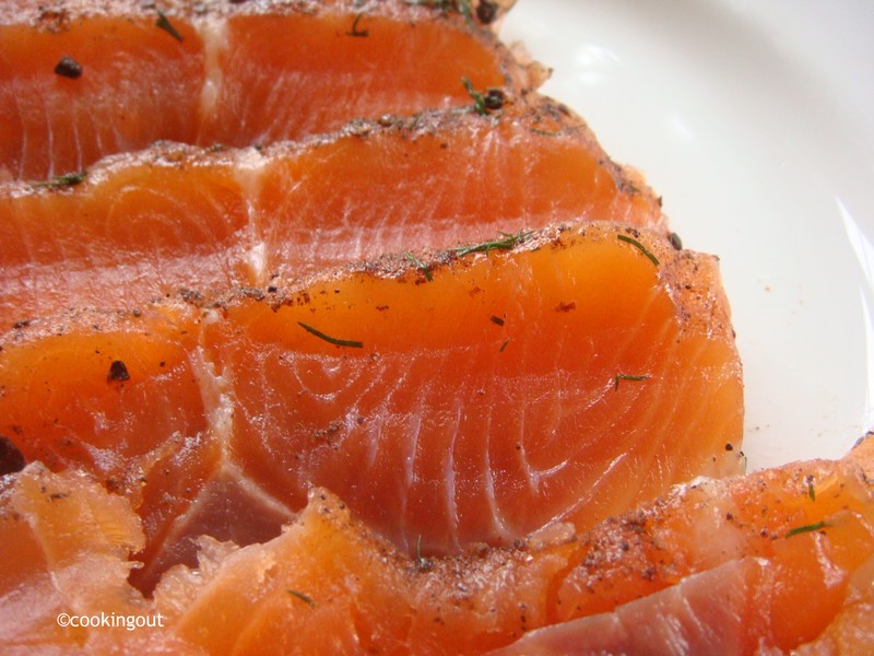 gravadlax en tranches autrement appelé gravlax