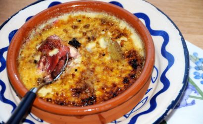 crème brulée à la rhubarbe et épicée