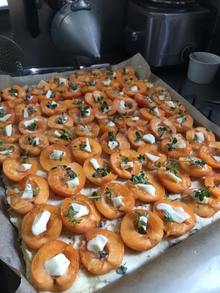 recette de gâteau breton aux abricots parfumé au thym