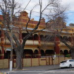 Victorian terrace House Série Jaune