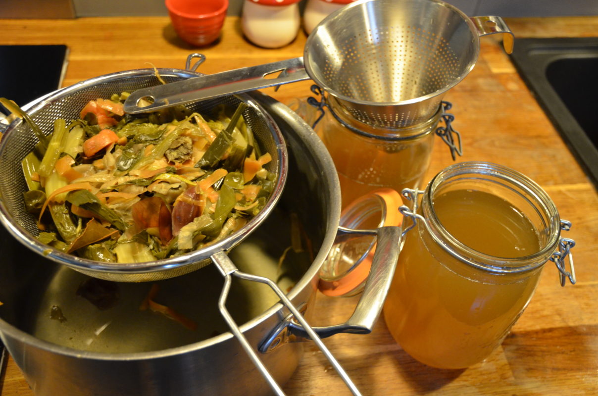 pour filtrer le bouillon de légume