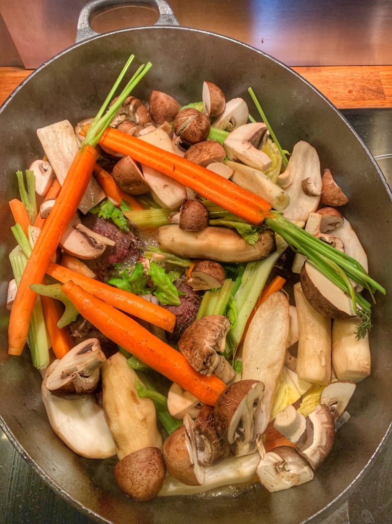 préparation des joues de bœuf avec ses légumes