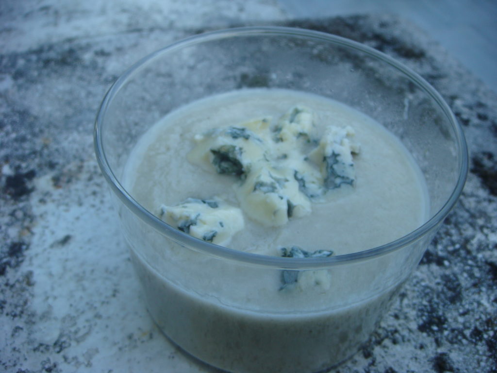 velouté d'aubergine au bleu d'auvergne