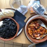 tapas du mercat de peix fideoua à l'encre et poulpe à la gallega