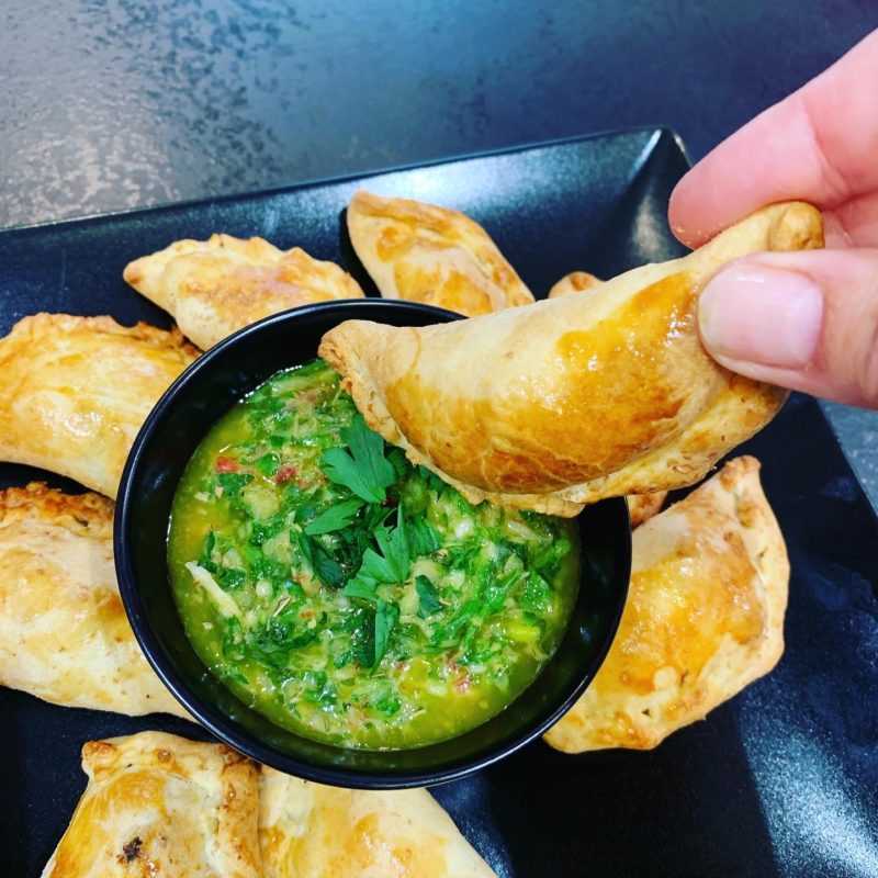 empanadas à la viande et sauce chimichuri