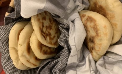 cheese naans et naans natures pour accompagner un butter strimp