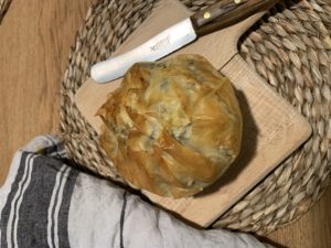 tourte à la pâte filo farcie de volaille