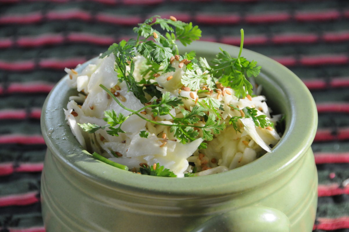 salade de chou blanc sésame et cerfeuil